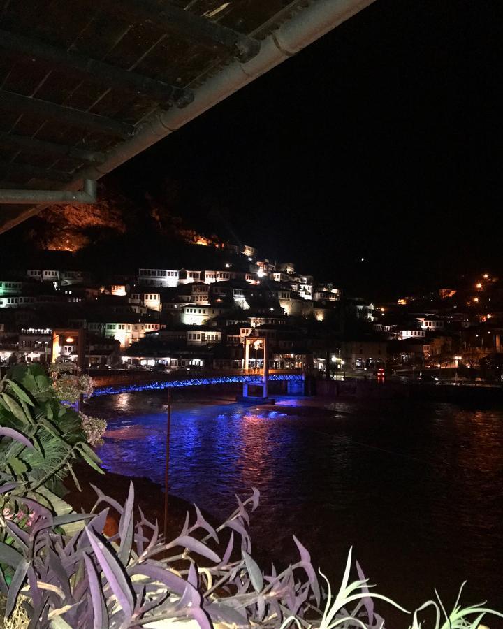 Hotel Ajka Berat Dış mekan fotoğraf