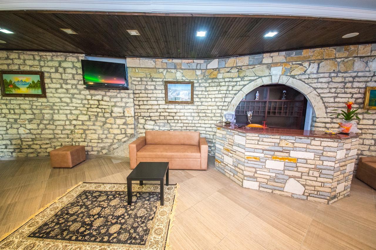 Hotel Ajka Berat Dış mekan fotoğraf
